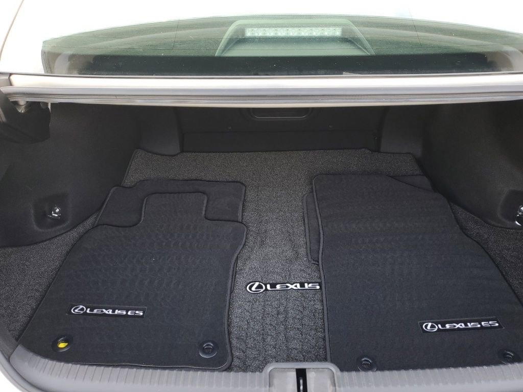 Used 2019 Lexus ES 350 Luxury image 28