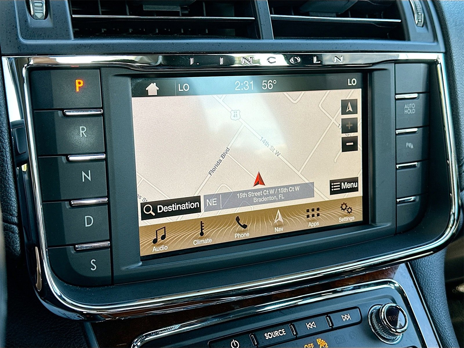 Used 2017 Lincoln Continental Reserve image 13