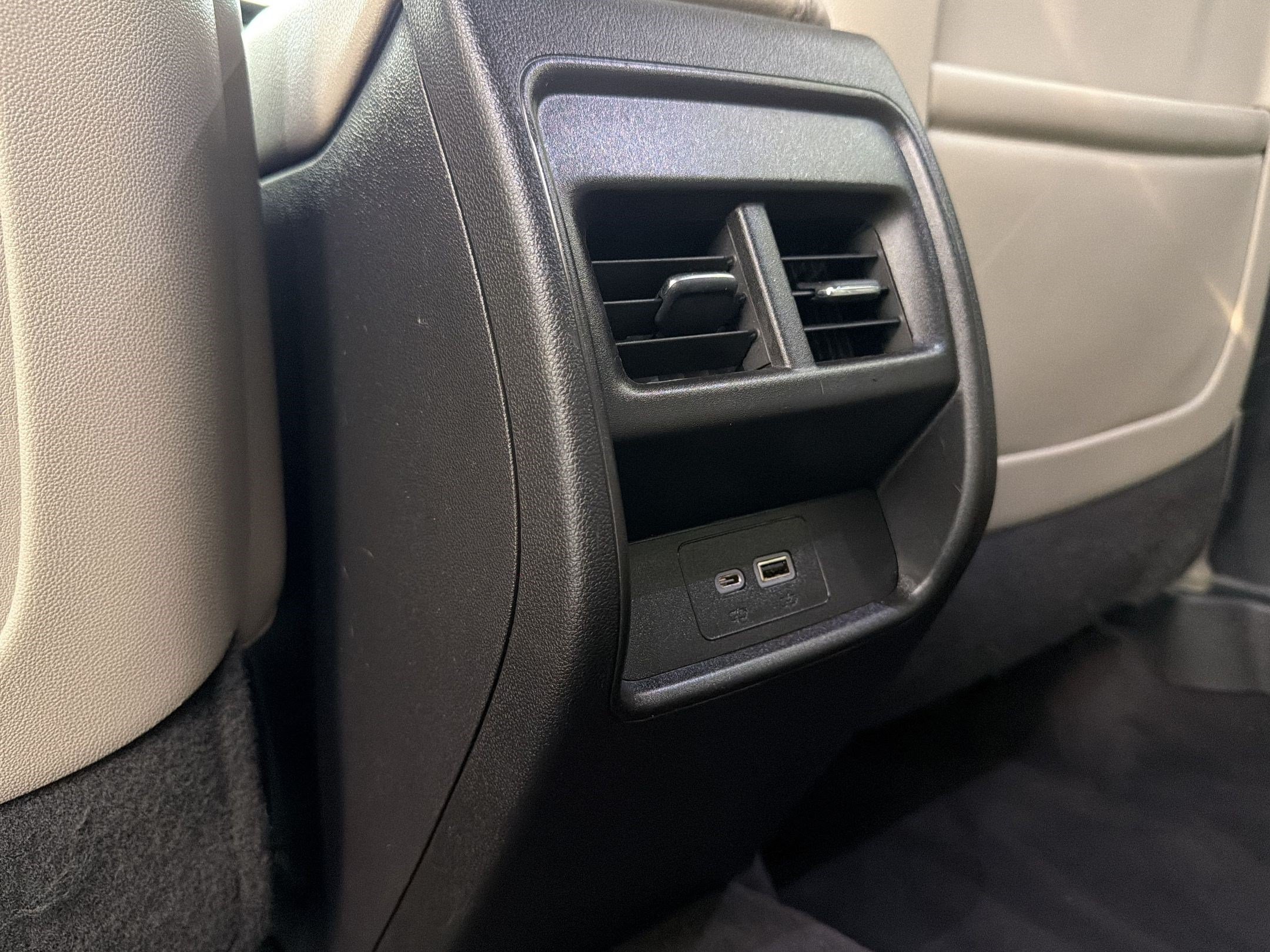 Used 2019 Cadillac XT4 Premium Luxury w/ Driver Awareness Package FWD image 30