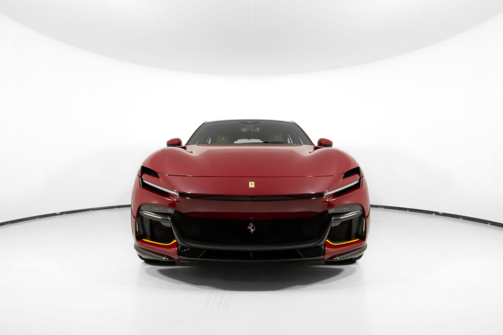 Used 2025 Ferrari Purosangue image 8