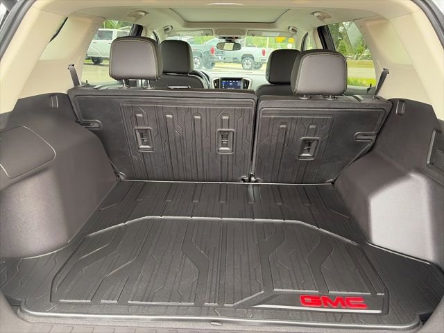 Used 2024 GMC Terrain Denali AWD/4WD image 7