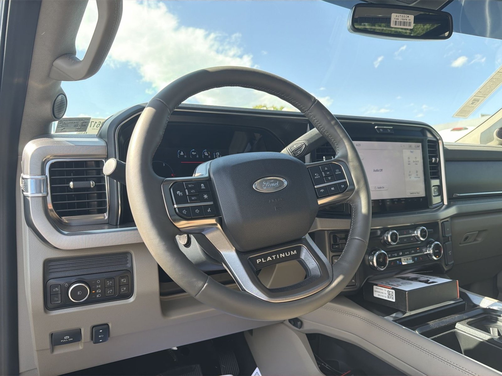 New 2026 Ford F450 Platinum w/ Platinum Plus Package AWD/4WD image 18