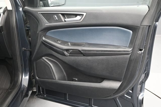 Certified 2022 Ford Edge SEL w/ Sport Appearance Package AWD/4WD image 11