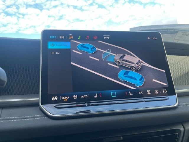 New 2026 Volkswagen Tiguan SE R-Line image 17
