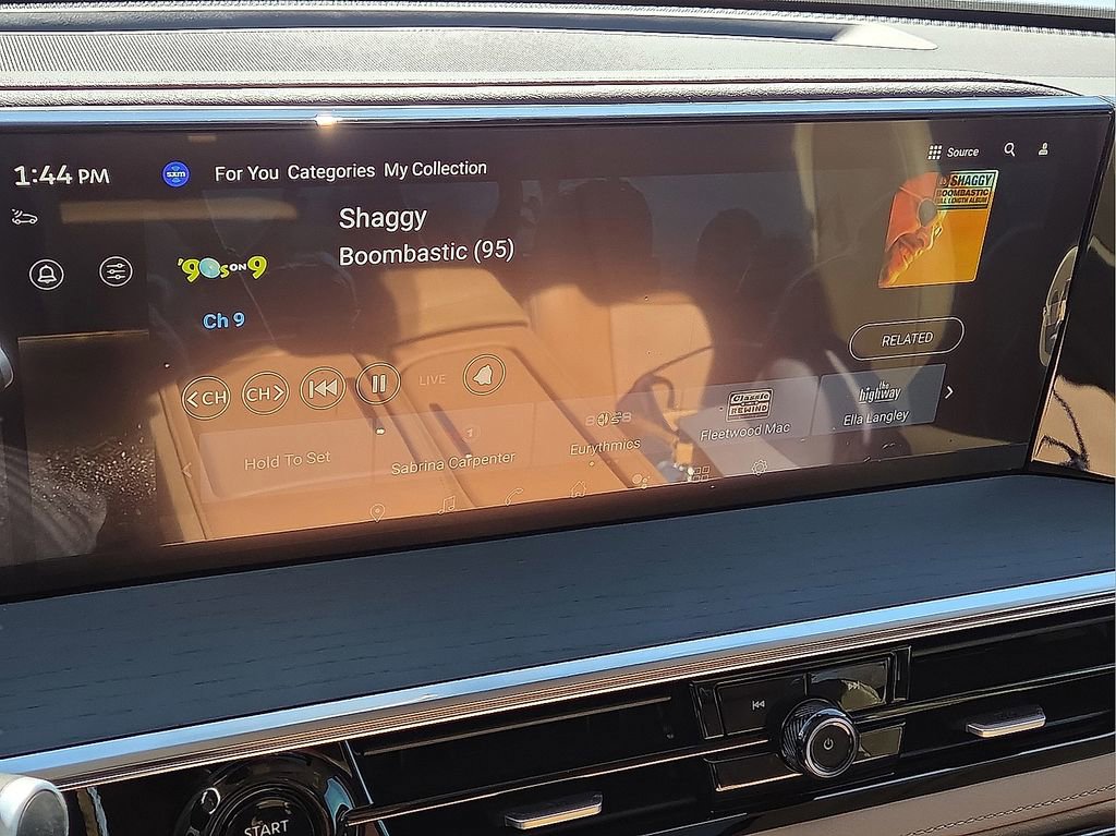 Used 2025 INFINITI QX80 Sensory image 27