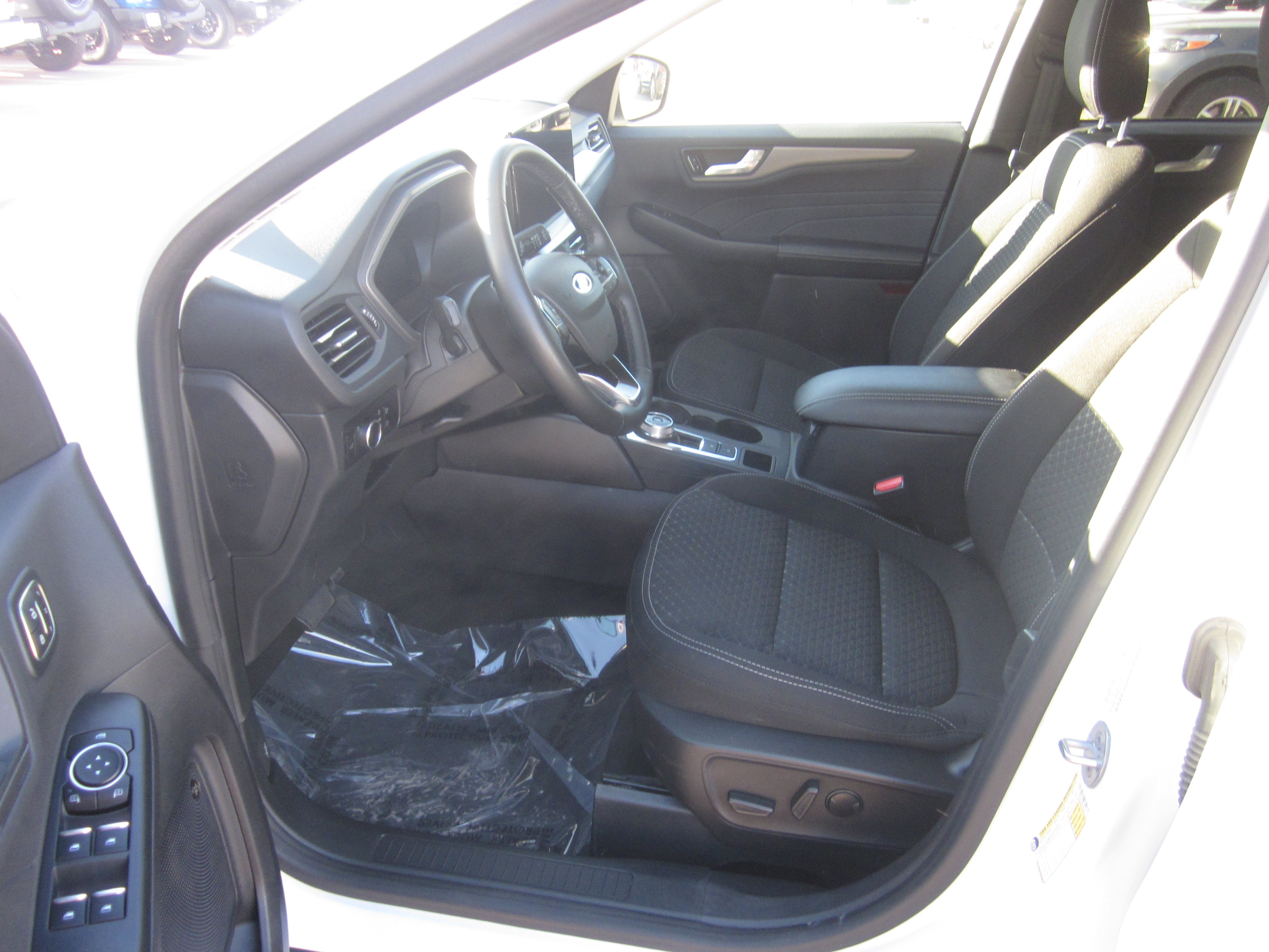 Used 2023 Ford Escape Active w/ Tech Pack #2 FWD image 10