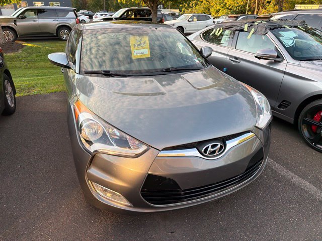 Used 2016 Hyundai Veloster w/ Option Group 03 FWD image 17