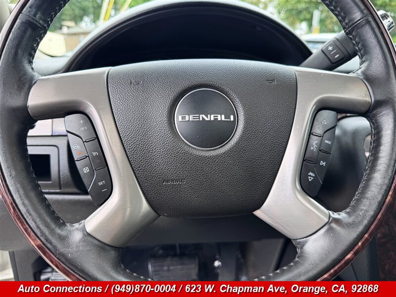 Used 2014 GMC Yukon XL Denali AWD/4WD image 15