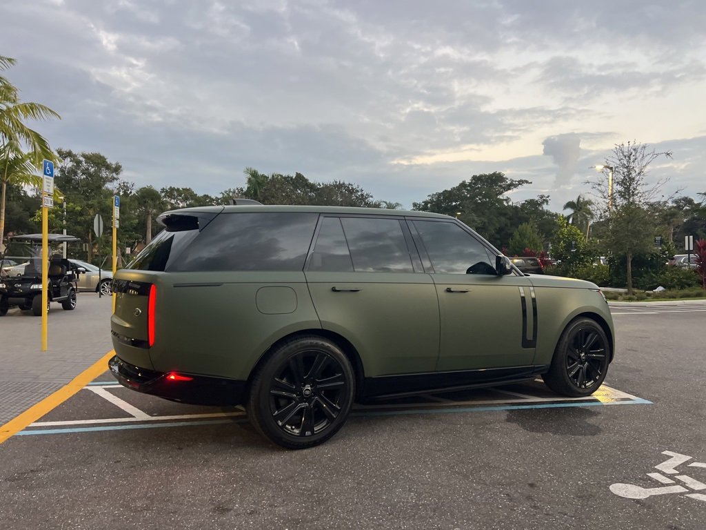 Used 2023 Land Rover Range Rover SE image 11