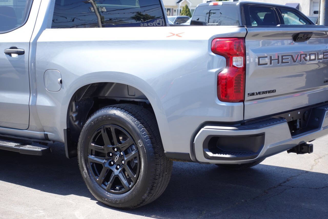 Used 2023 Chevrolet Silverado 1500 Custom w/ LPO, Dark Essentials Package image 8