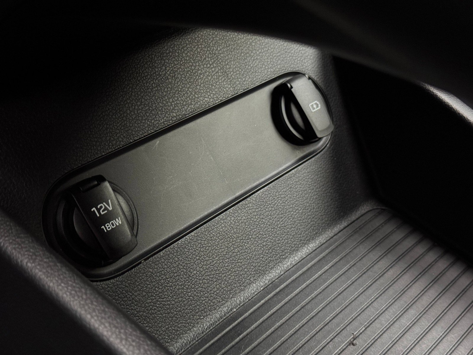 Used 2022 Hyundai Kona SEL w/ Convenience Package FWD image 28