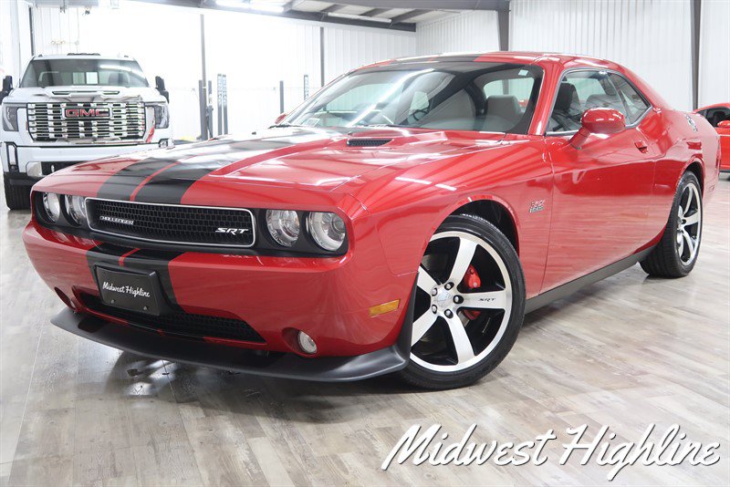 Used 2011 Dodge Challenger SRT8 RWD image 1