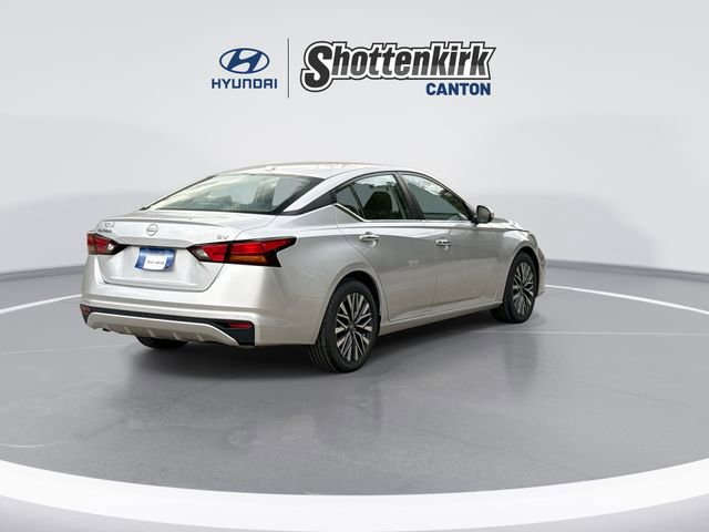 Used 2023 Nissan Altima 2.5 SV image 8