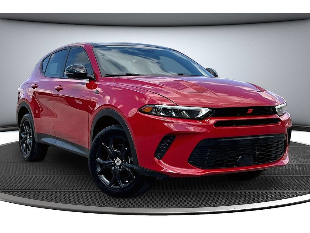 Used 2023 Dodge Hornet GT Plus w/ GT Blacktop Package AWD/4WD image 2
