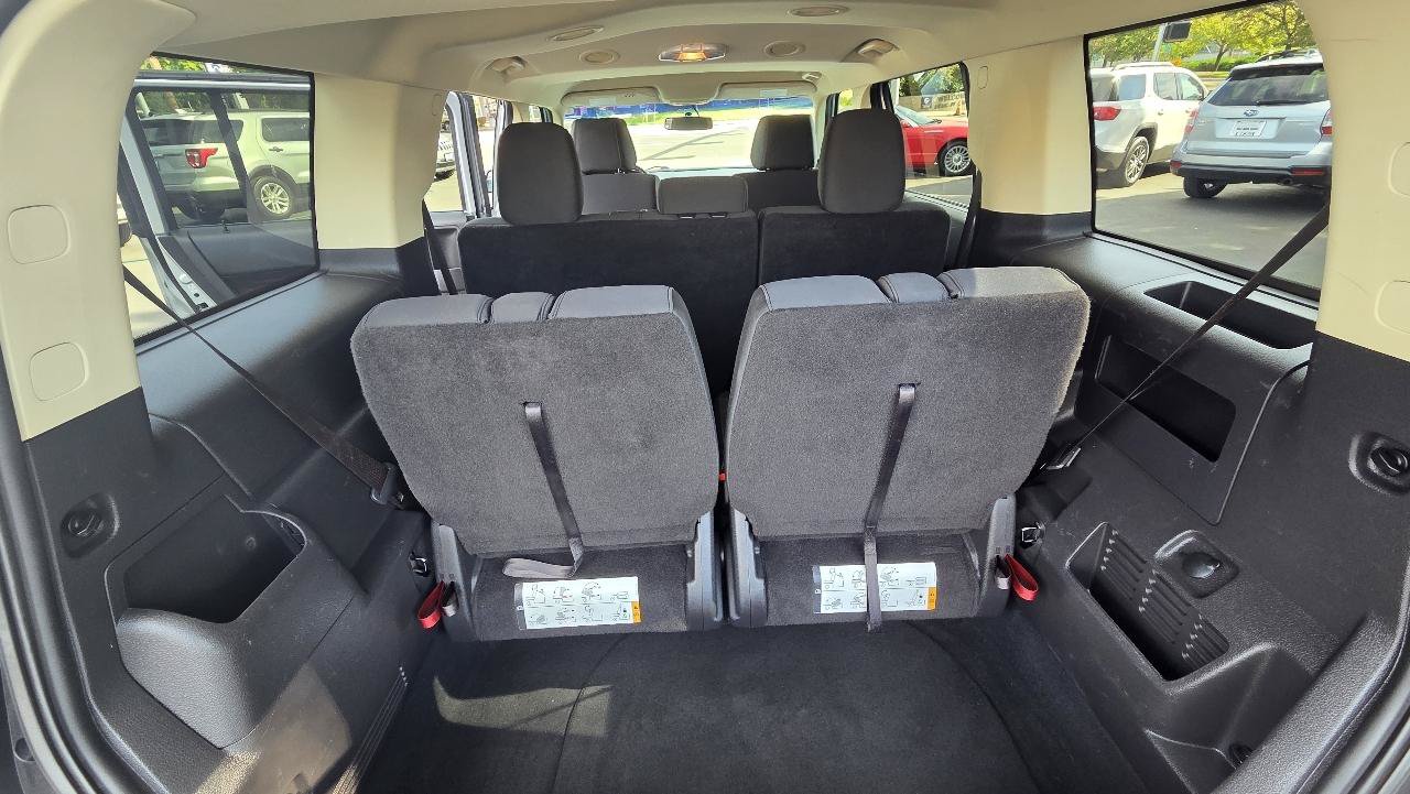 Used 2018 Ford Flex SEL AWD/4WD image 19