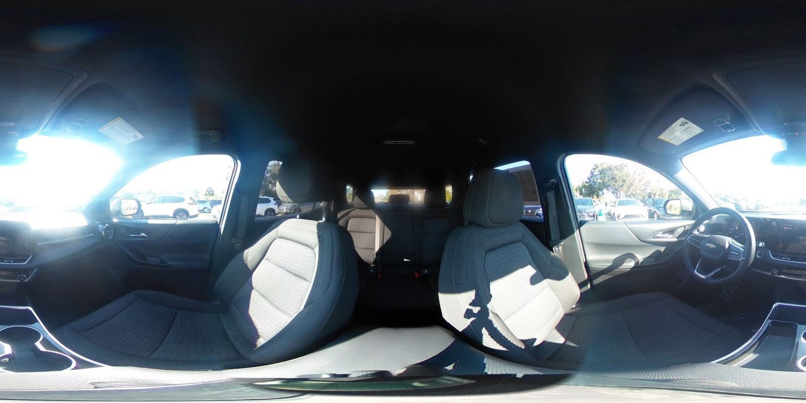 Used 2025 Chevrolet Equinox LT AWD/4WD image 43