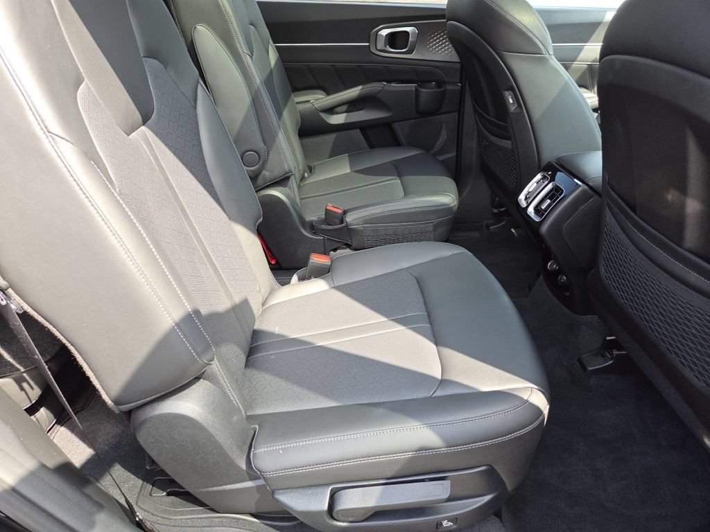 Used 2022 Kia Sorento SX AWD/4WD image 27