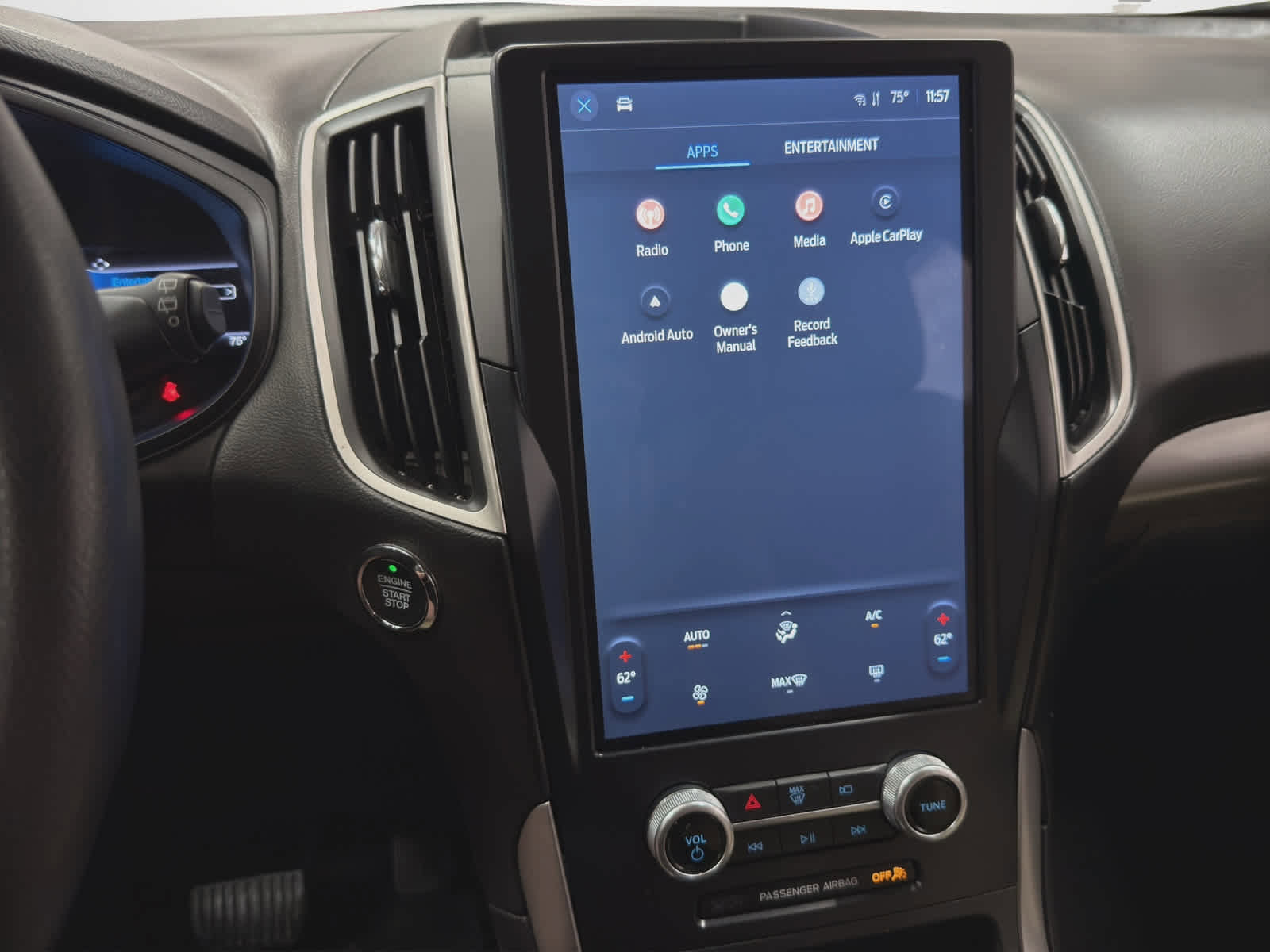 Used 2022 Ford Edge SE w/ Cargo Accessory Package image 18