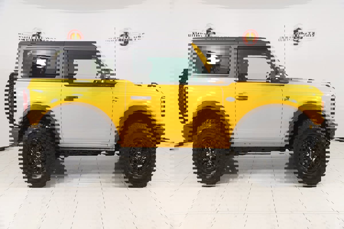 Used 2022 Ford Bronco Wildtrak image 2