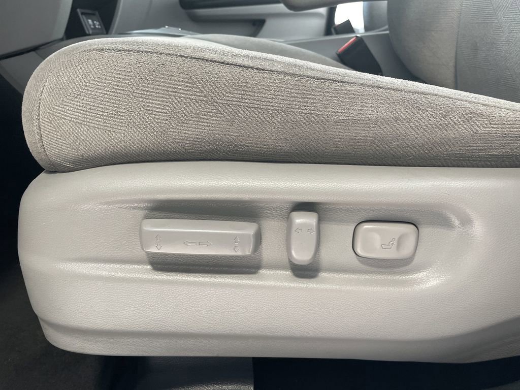 Used 2021 Honda Pilot EX image 39