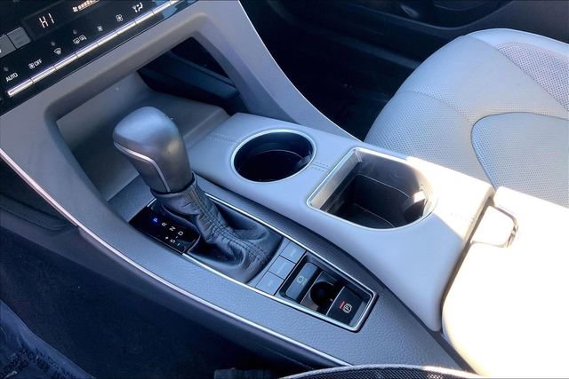 Used 2019 Toyota Avalon XSE image 13