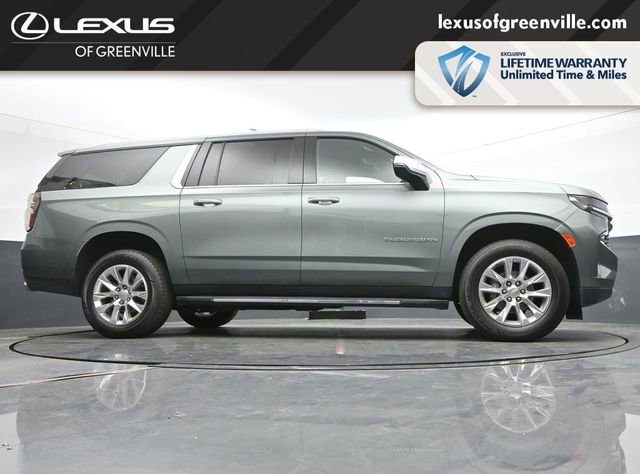 Used 2023 Chevrolet Suburban Premier AWD/4WD image 29