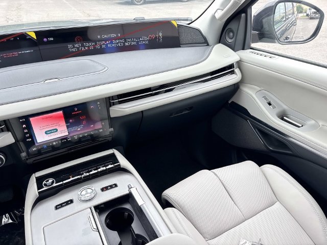 New 2026 Lincoln Navigator L Reserve w/ Jet Appearance Package AWD/4WD image 15