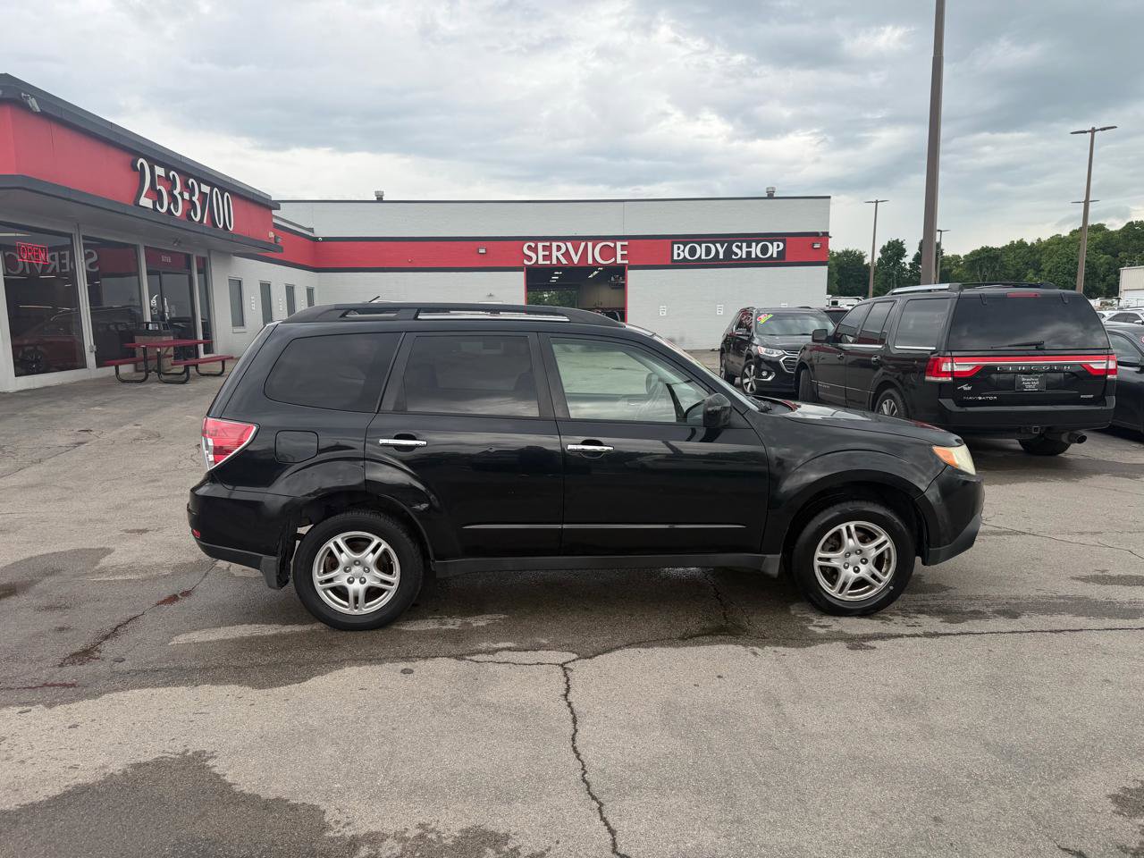 Used 2009 Subaru Forester 2.5X L.L. Bean AWD/4WD image 2