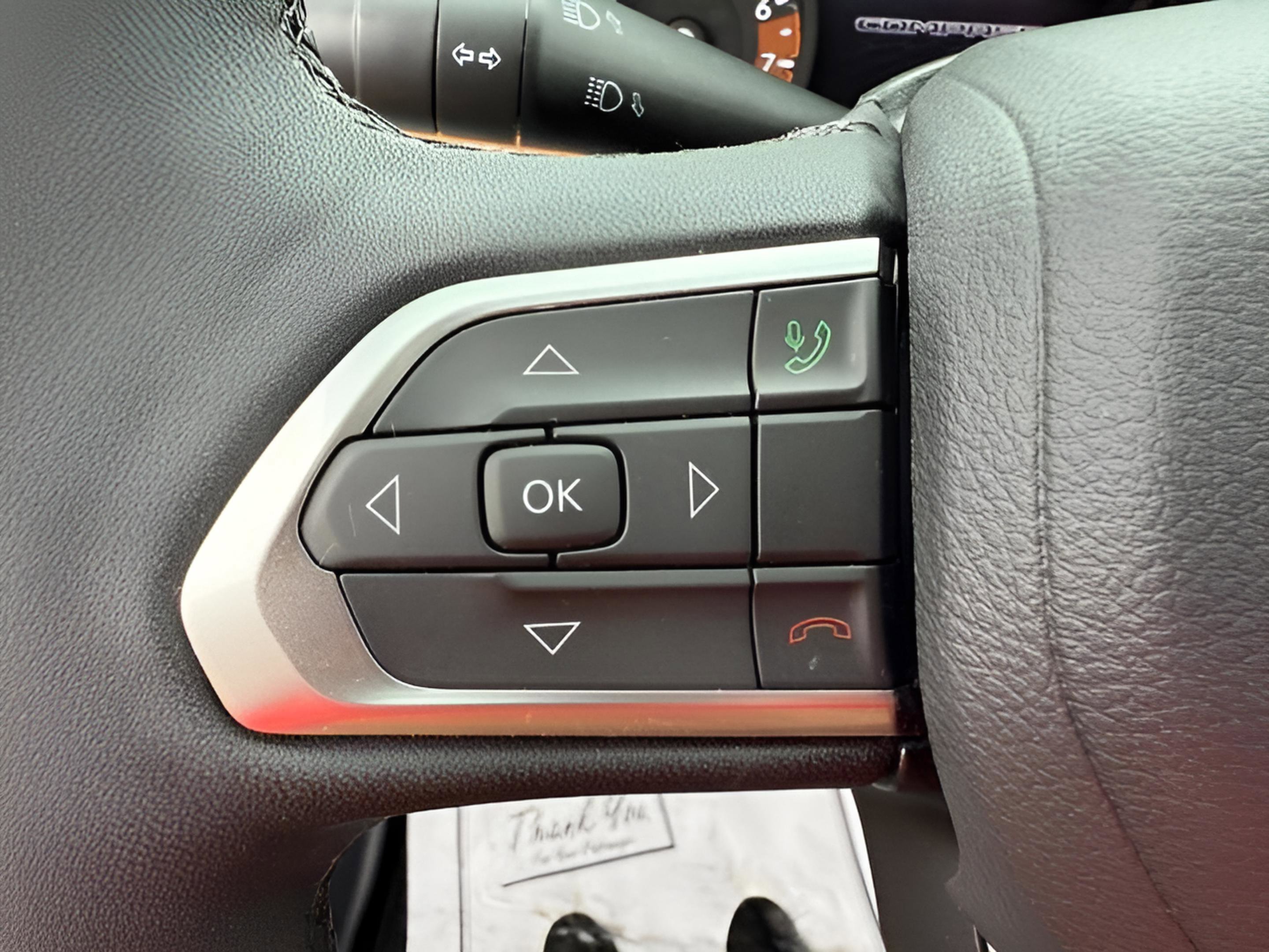 Used 2025 Jeep Compass Limited image 20