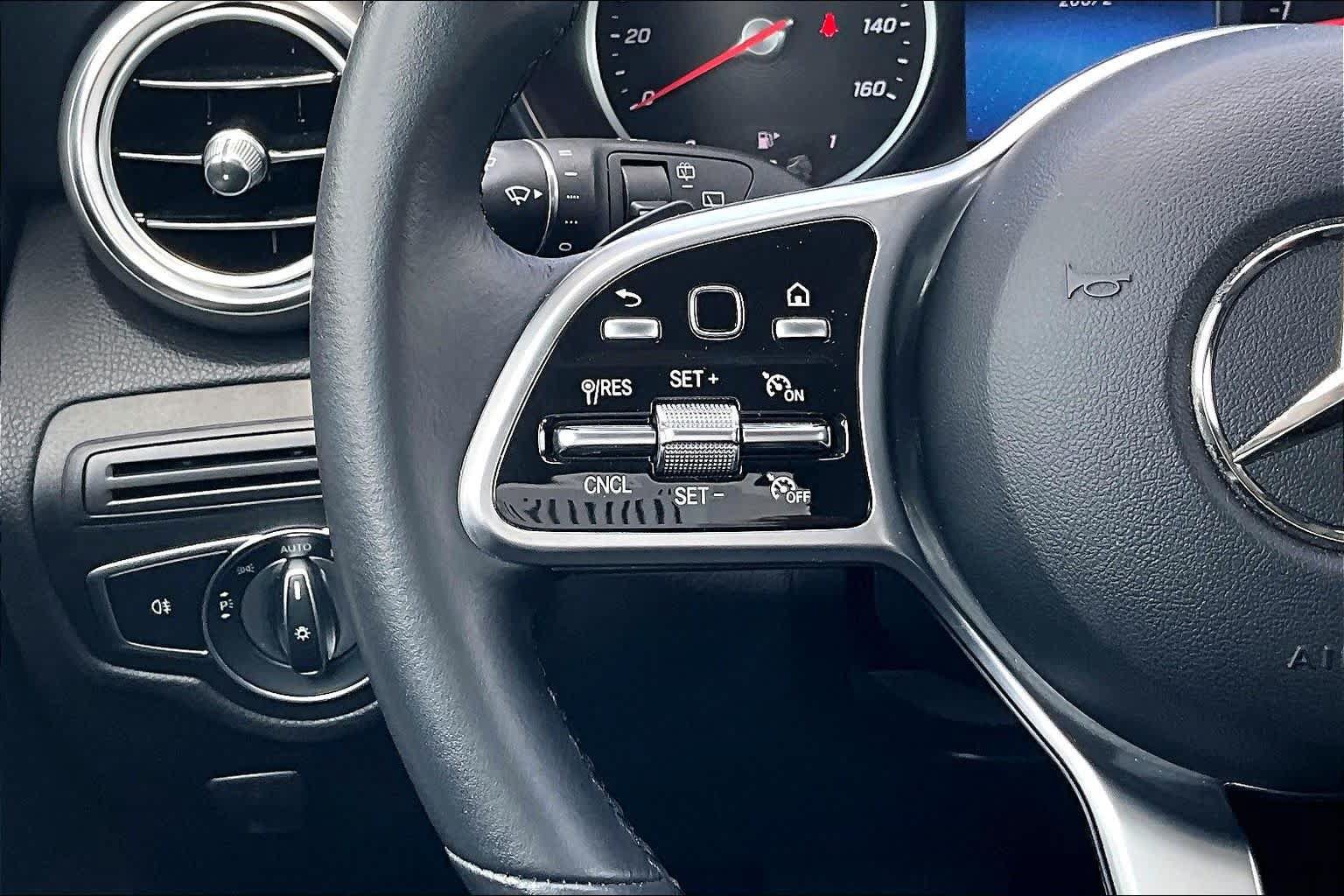 Certified 2022 Mercedes-Benz GLC 300 w/ Premium Package Lite image 24