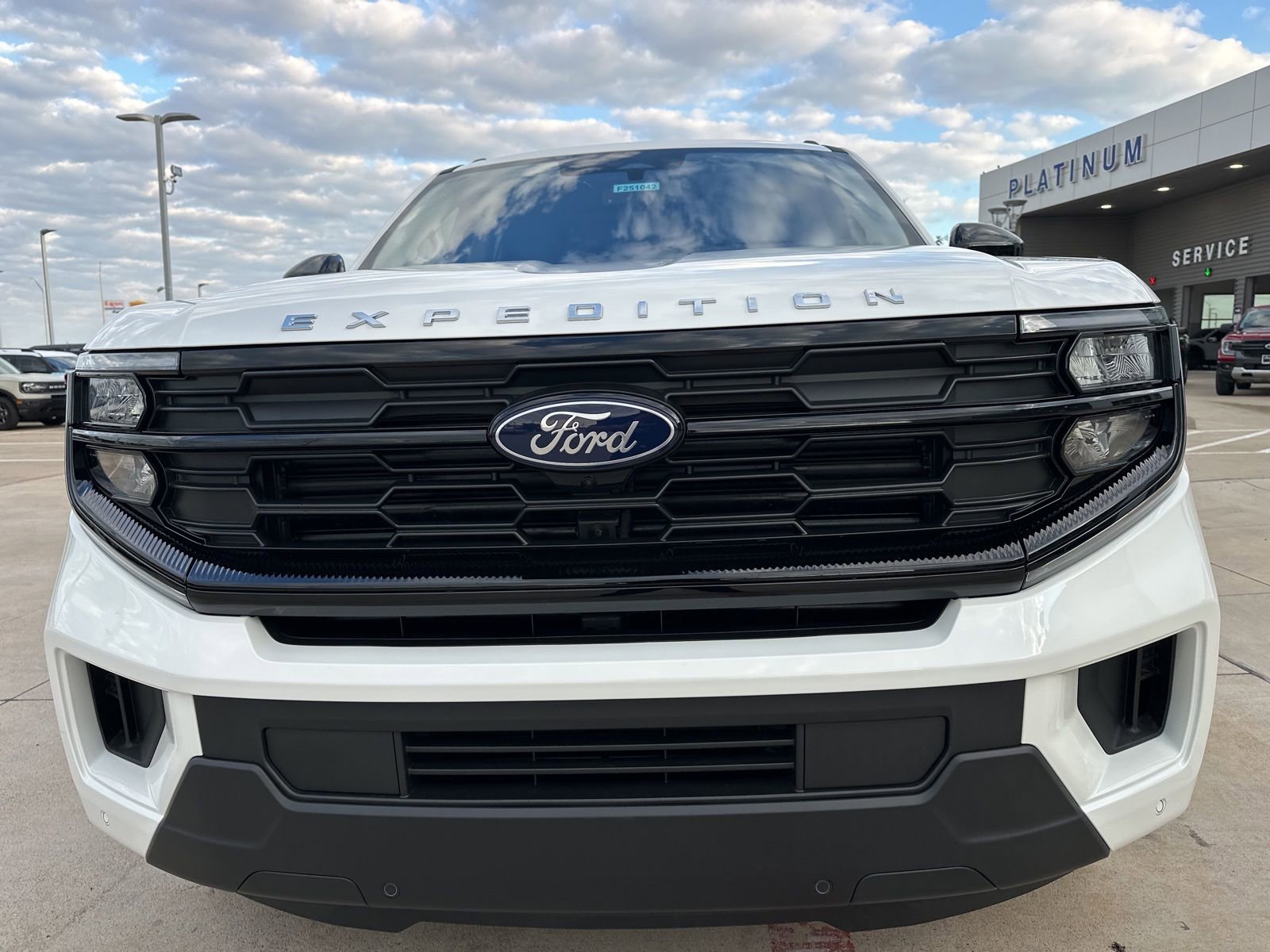 New 2025 Ford Expedition Max Active AWD/4WD image 2