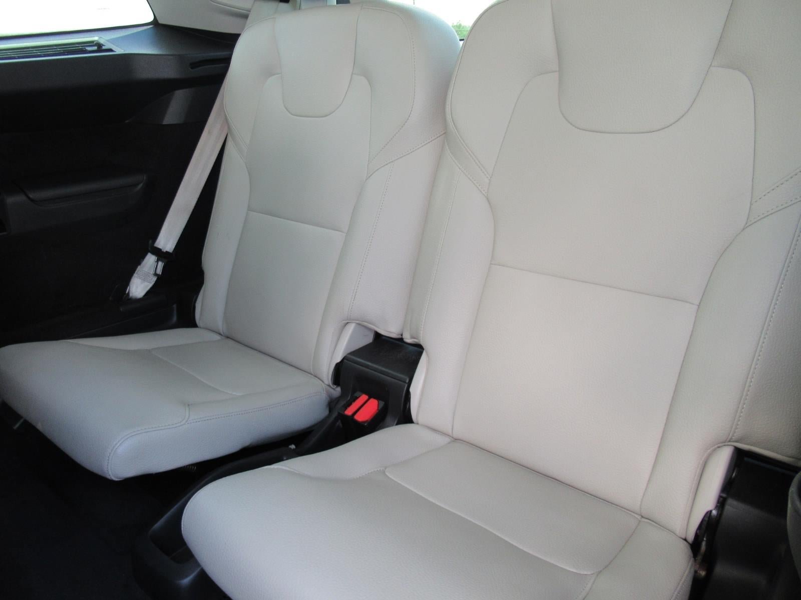 Used 2021 Volvo XC90 T6 Momentum w/ Advanced Package AWD/4WD image 35