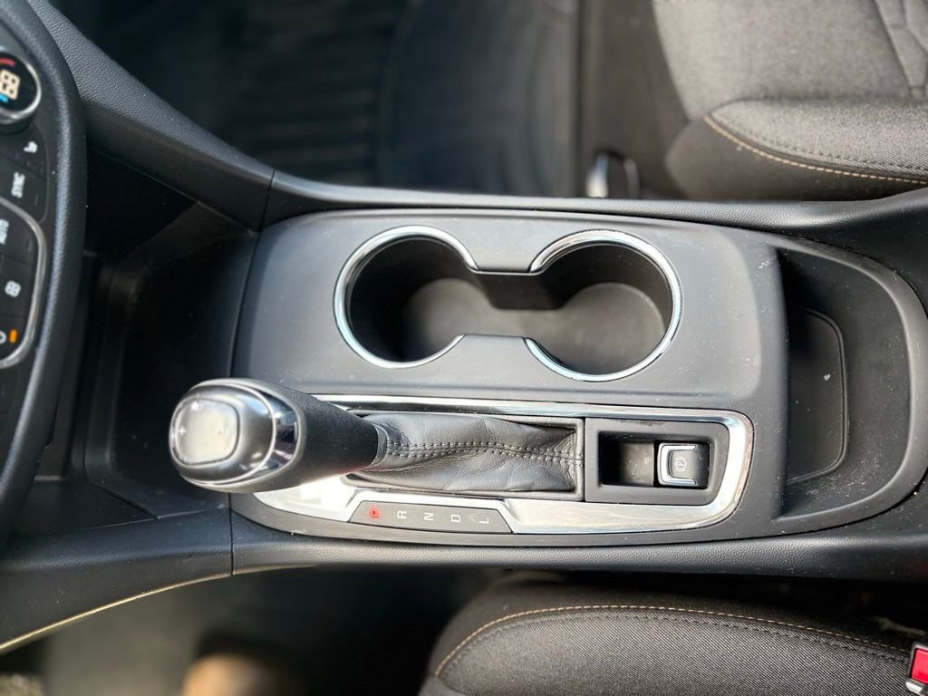 Used 2020 Chevrolet Equinox LT w/ Driver Convenience Package image 20