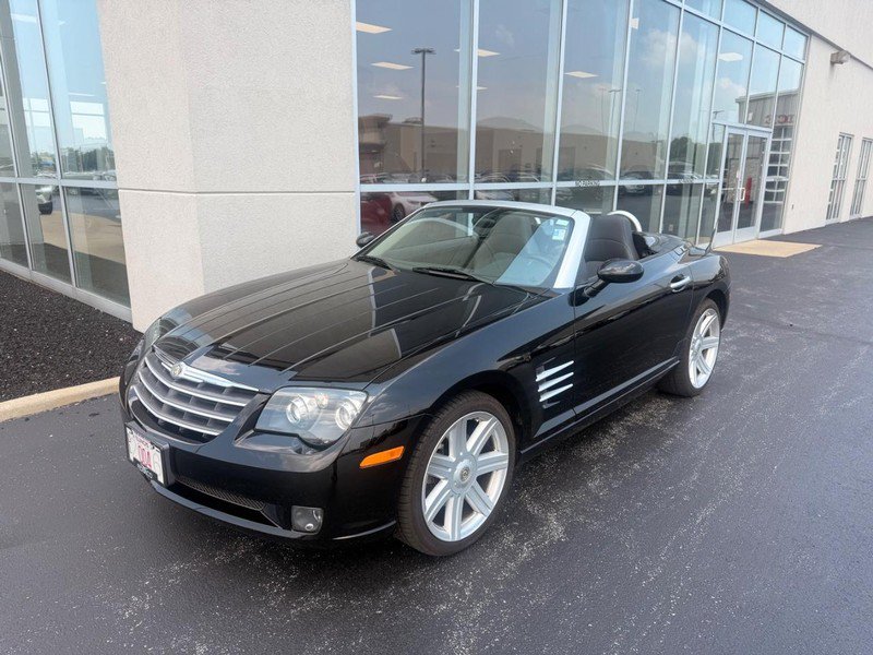 Used 2005 Chrysler Crossfire Limited RWD image 2