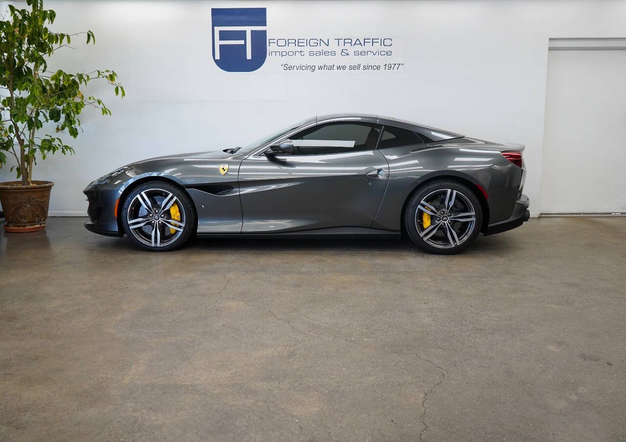 Used 2019 Ferrari Portofino RWD image 11