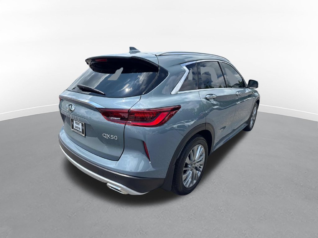 Used 2025 INFINITI QX50 Luxe AWD/4WD image 6