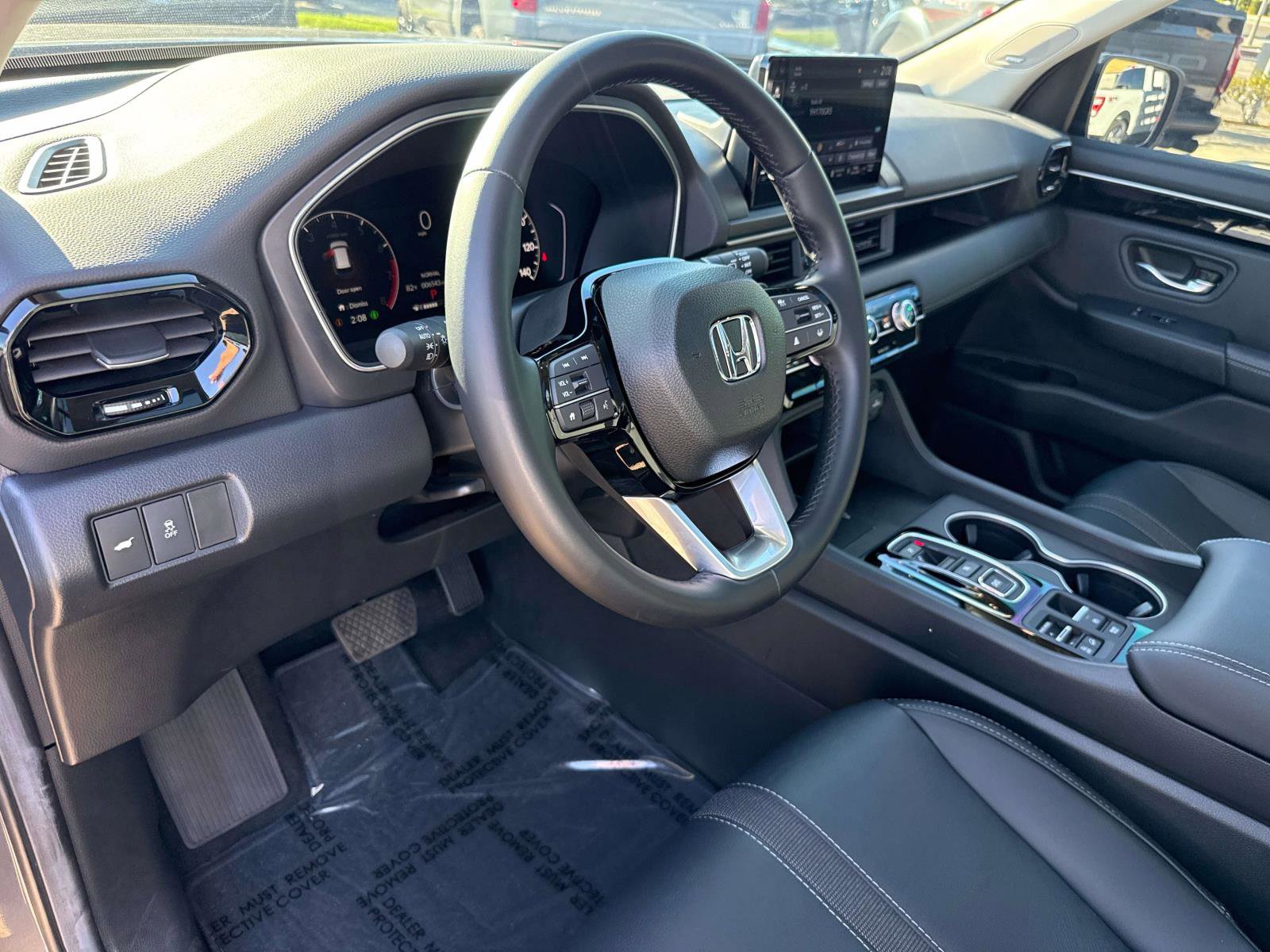 Used 2025 Honda Pilot Touring image 27