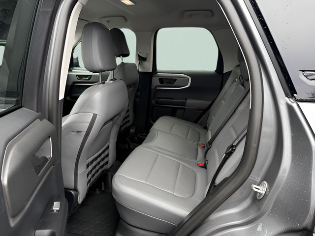 Used 2025 Ford Bronco Sport Badlands AWD/4WD image 5