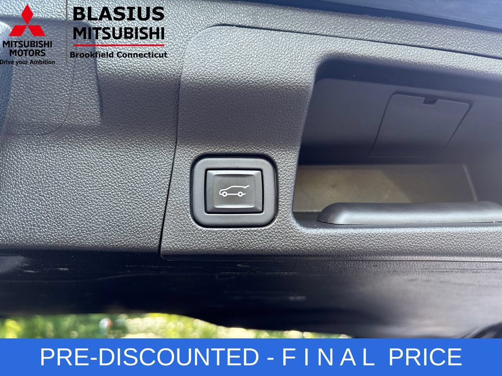 Used 2023 GMC Acadia Denali w/ Black Diamond Edition AWD/4WD image 60