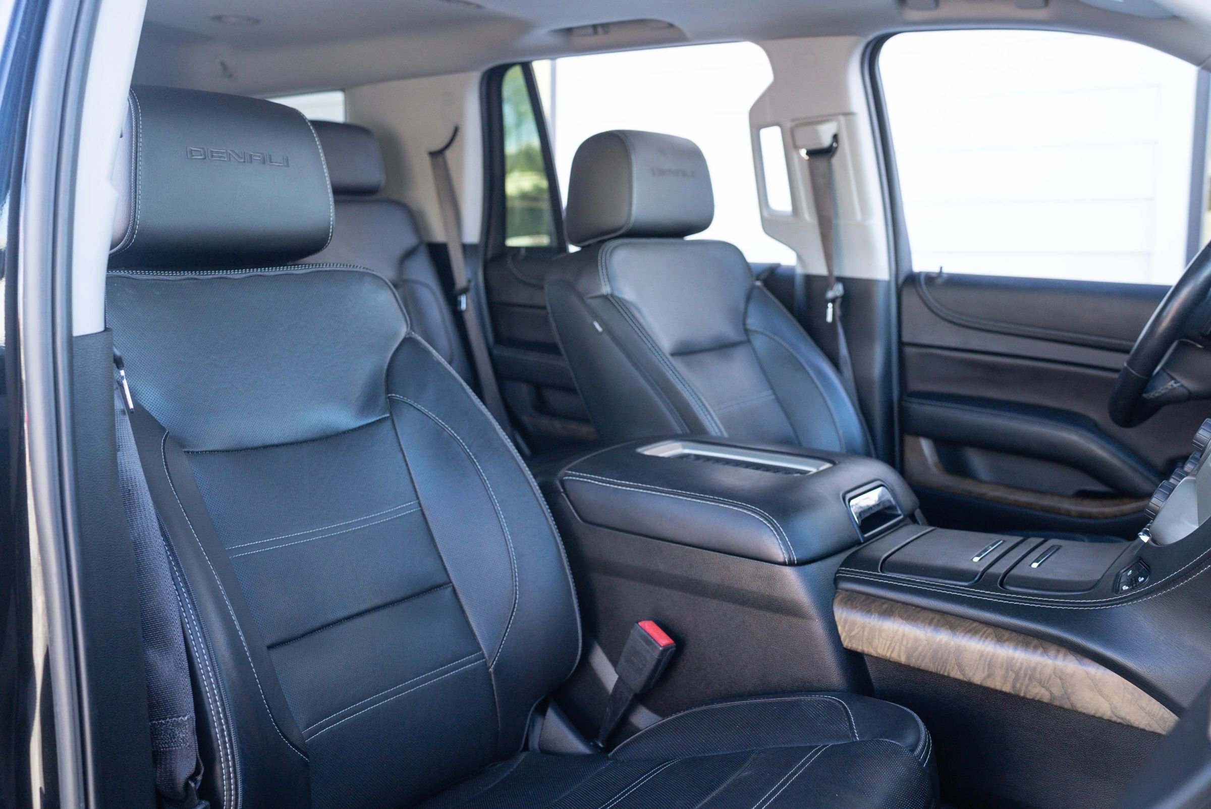 Used 2018 GMC Yukon Denali w/ Denali Ultimate Package image 22