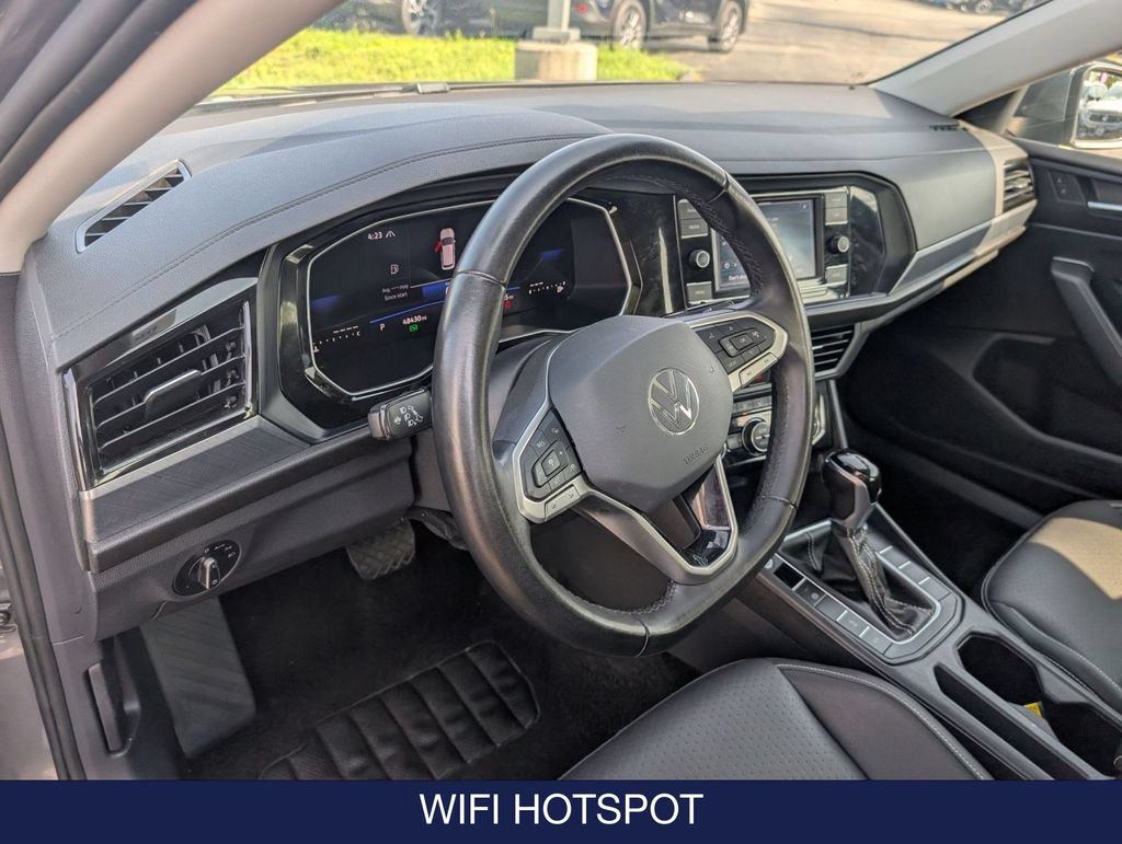 Certified 2024 Volkswagen Jetta SE FWD image 13