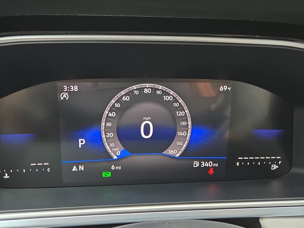 Used 2025 Volkswagen Taos SE FWD image 24