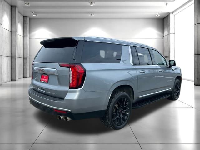 Used 2023 GMC Yukon XL Denali AWD/4WD image 8