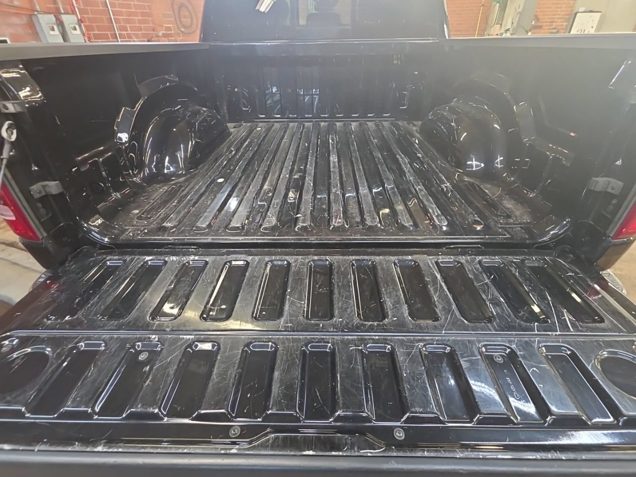 Used 2023 RAM 1500 Limited AWD/4WD image 19