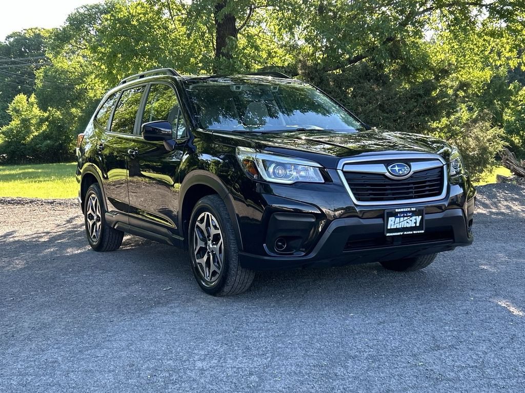 Used 2020 Subaru Forester Premium AWD/4WD image 1