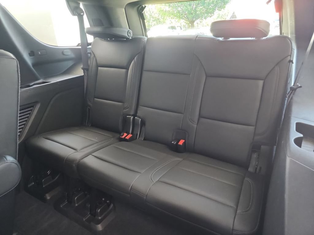Certified 2021 Chevrolet Tahoe Z71 w/ Z71 Signature Package AWD/4WD image 34