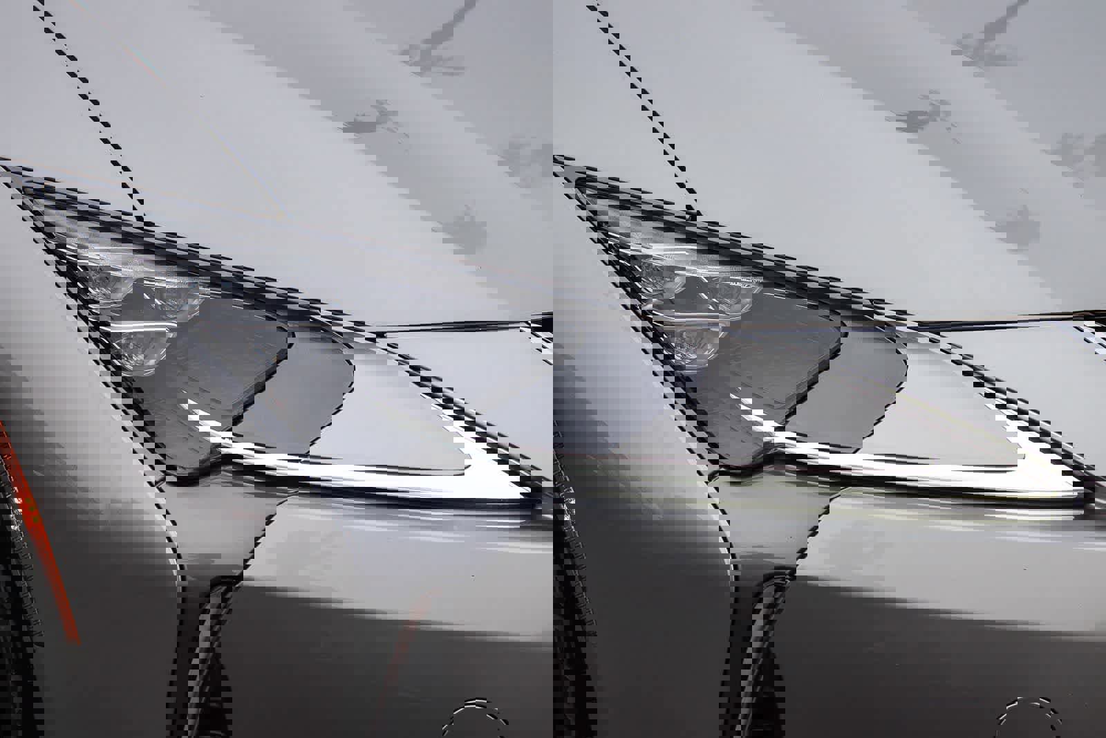 Used 2018 Lexus LC 500h w/ Touring Package image 4