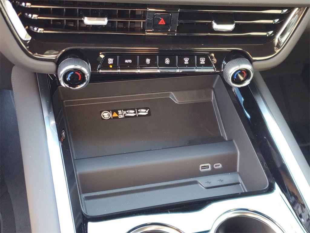 New 2026 Chevrolet Suburban LT w/ Comfort Package image 30