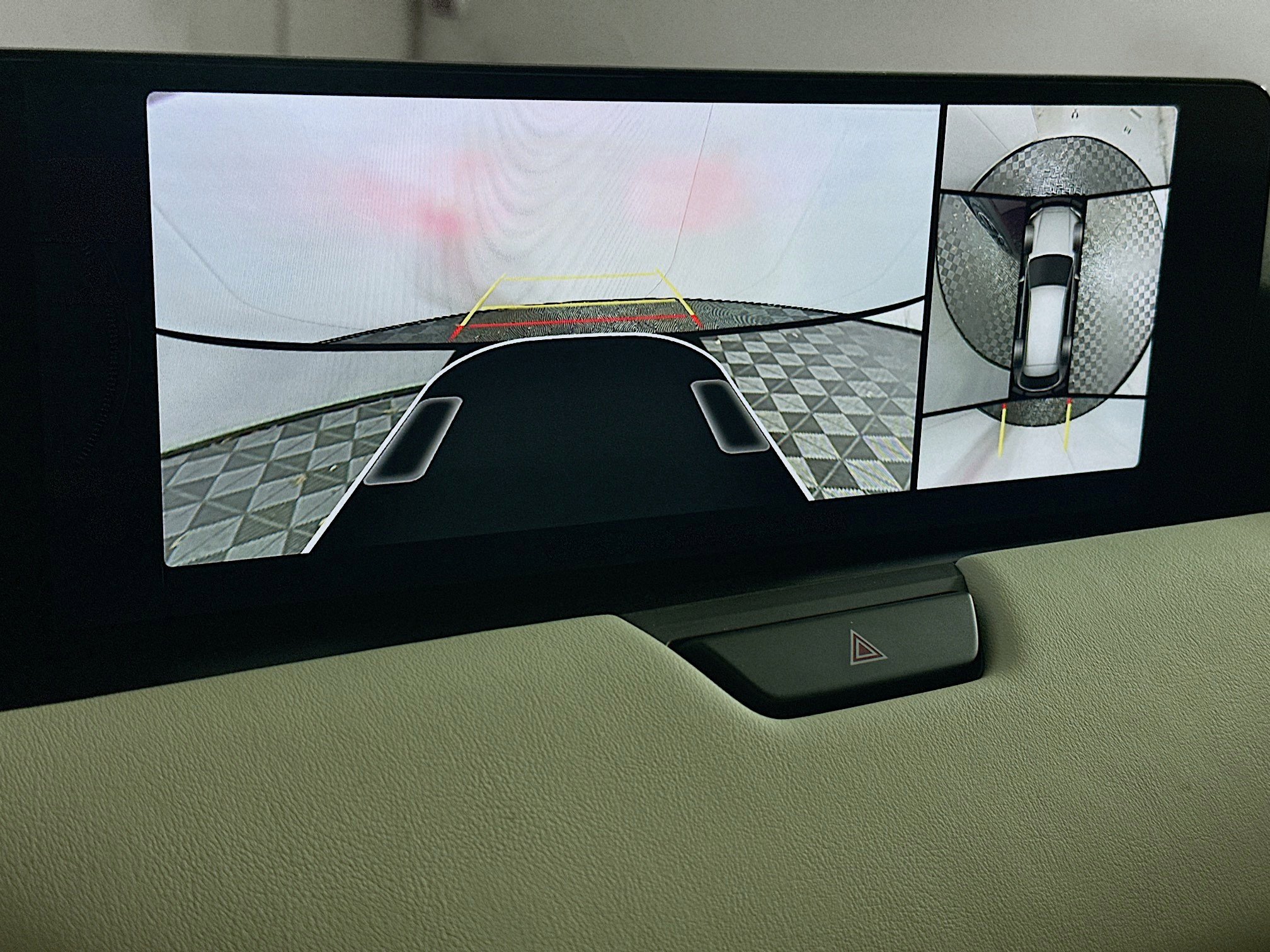 Used 2024 MAZDA CX-90 Plug-In Hybrid w/ Premium Plus image 23