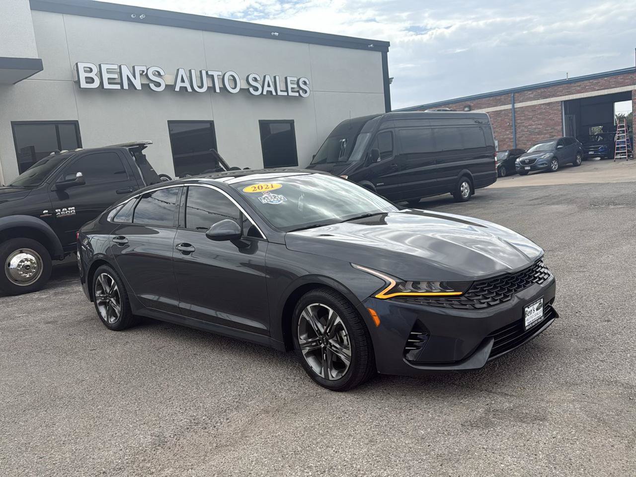 Used 2021 Kia K5 EX FWD image 4